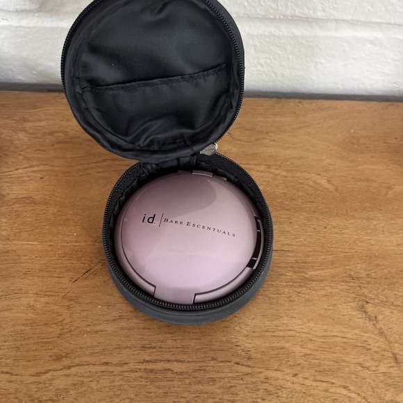 Bare Escentuals Mirror Makeup Compact with Brush Zip Bag - Picture 1 of 4